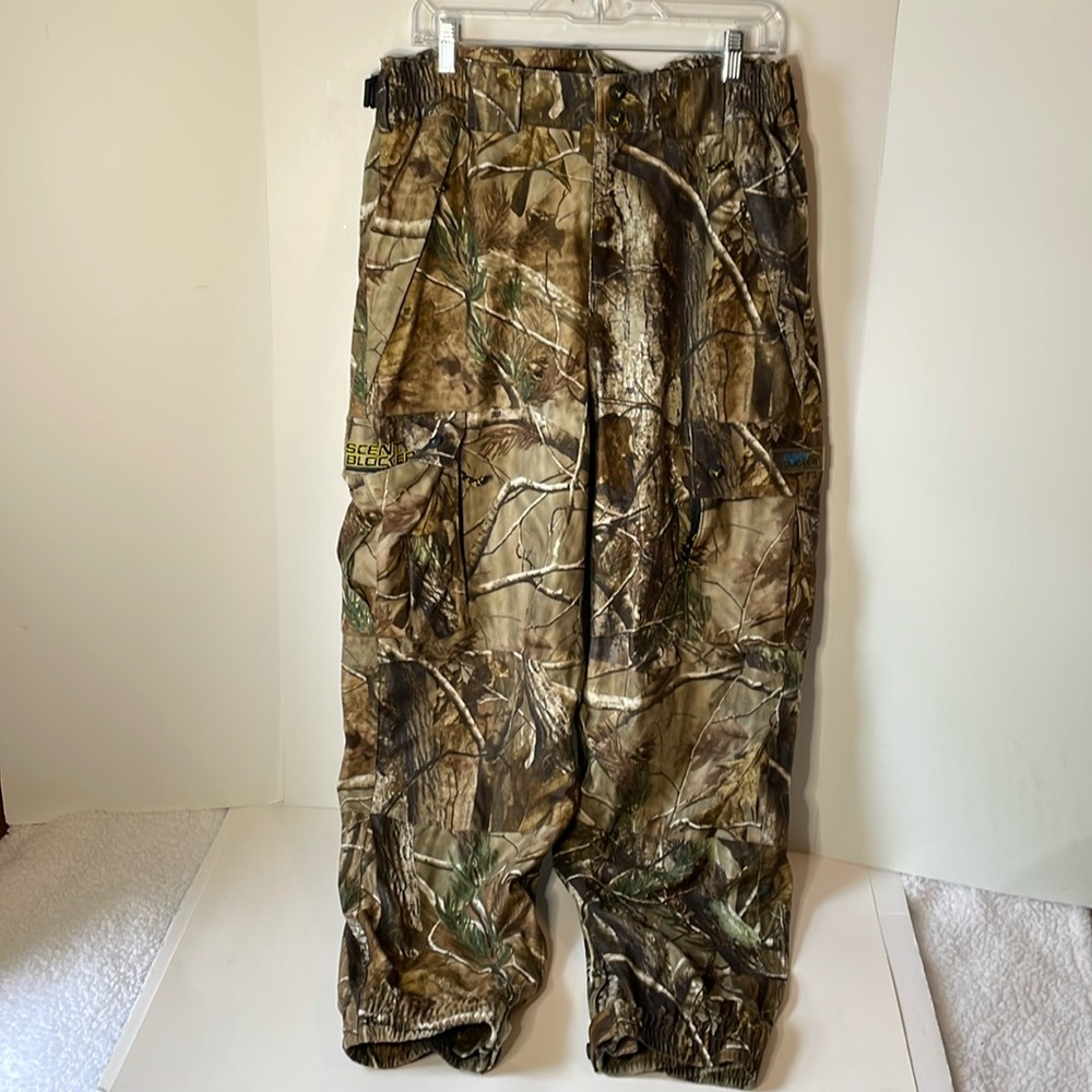 Scent Blocker Men's Size Medium  Camo Hunting Pants  Rain  Blocker  Cargo